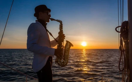 Живая музыка на яхте в Сочи